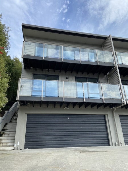 54A Wynyard Crescent, Fernhill, Queenstown - Carousel 1