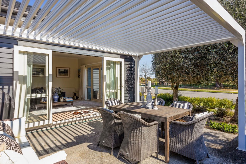 44 Infinity Drive, Pegasus - Carousel 2