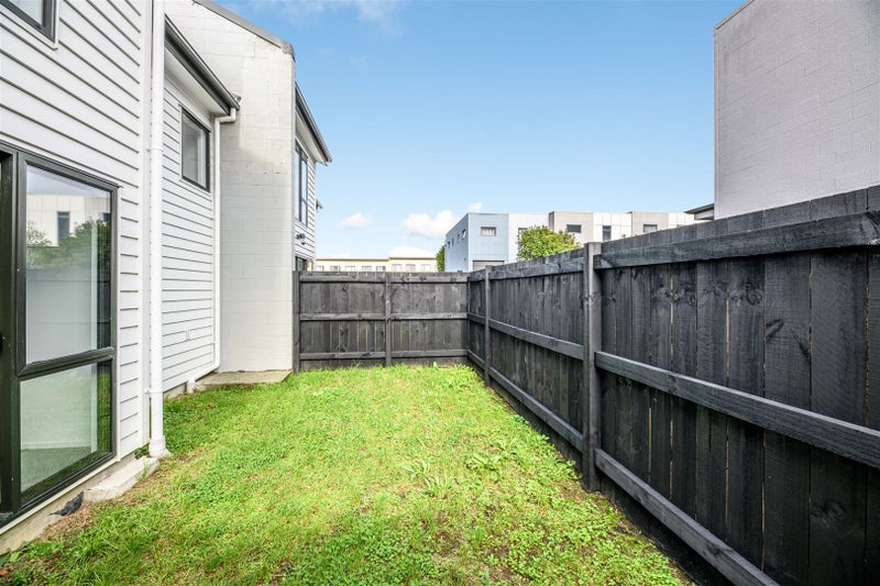 6/3 Hulme Place, Henderson, Auckland - Carousel 15