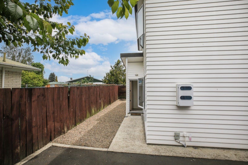 23D Greensboro Street, Hamilton East, Hamilton - Carousel 2