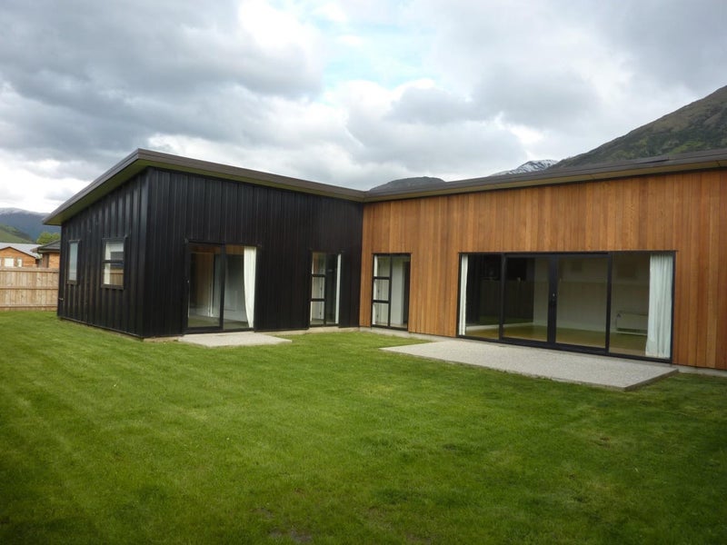 9 Myles WAY, Wakatipu Basin - Carousel 1