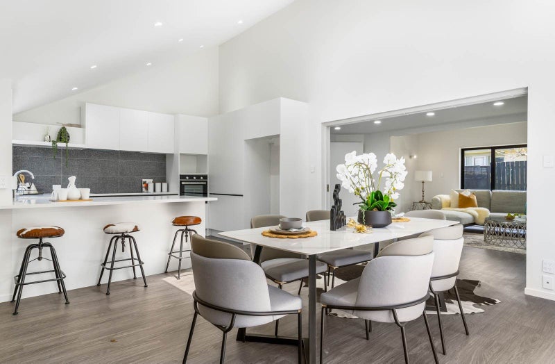 111A GLENMORE RD, Sunnyhills, Auckland - Carousel 1