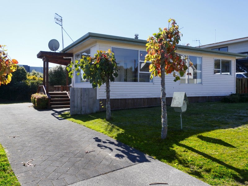 1/6 Birch Street, Hilltop, Taupō - Carousel 2