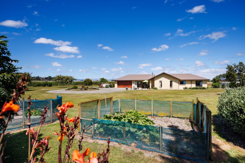 1078 Roberts Line, Bunnythorpe, Palmerston North - Carousel 26