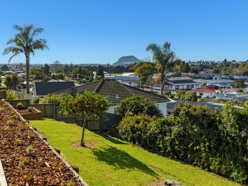 247 Bellevue Road, Bellevue, Tauranga - Carousel 1