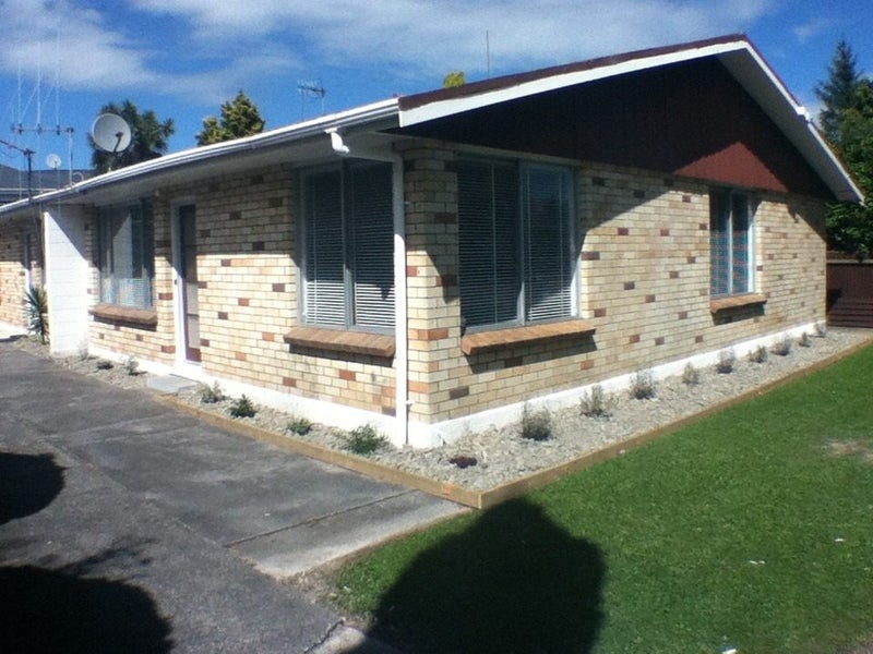 1/306 College Street, West End, Palmerston North - Carousel 1