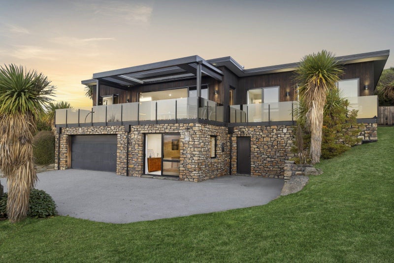 30 Niger Street, Wanaka - Carousel 24