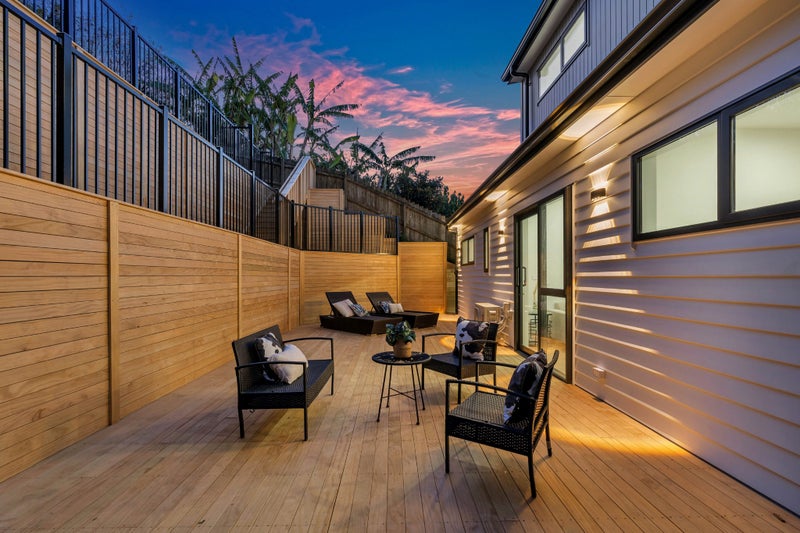 60A Powrie Street, Glenfield, Auckland - Carousel 2