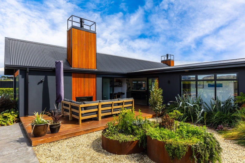 15 Catalina Crescent, Burleigh, Blenheim - Carousel 35