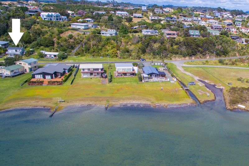 32 Lincoln Street, Mangawhai Heads, Mangawhai - Carousel 1