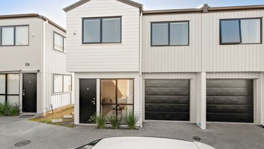 10/60 Kelman Road, Kelston, Auckland - Carousel 1