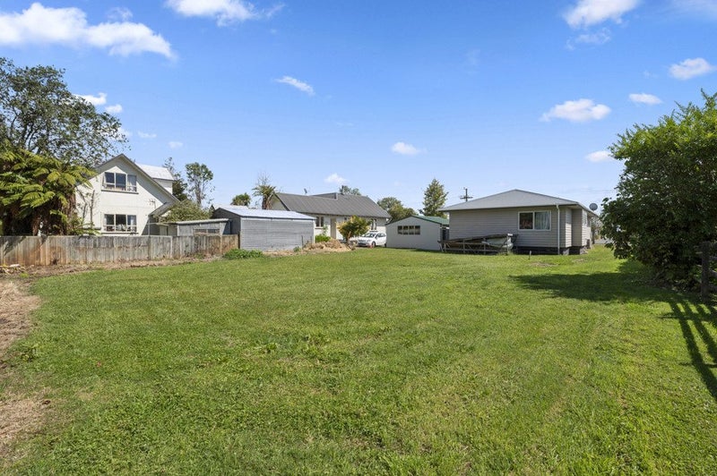 8 Holden Avenue, Holdens Bay, Rotorua - Carousel 2