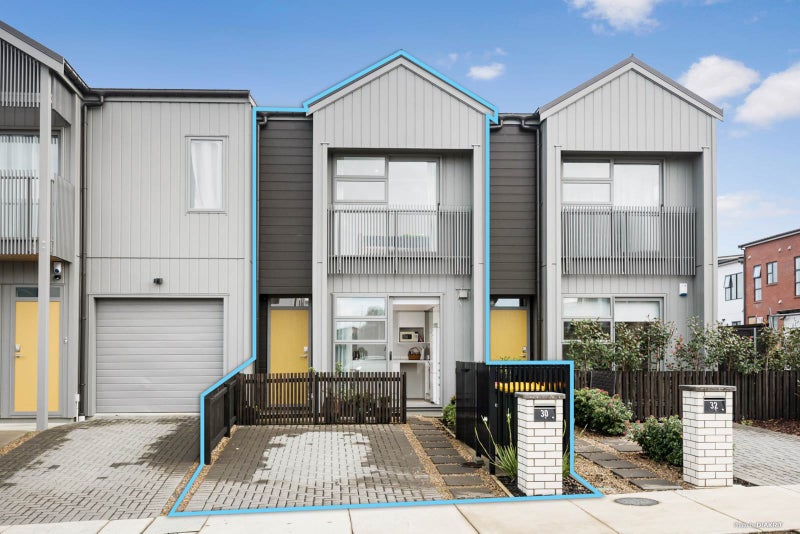 30 Kauri Amber Road, Westgate, Auckland - Carousel 1