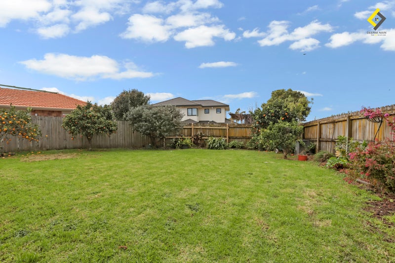 27 Semillon Avenue, Henderson, Auckland - Carousel 24