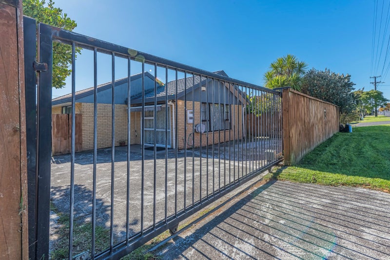 111 Pooks Road, Ranui, Auckland - Carousel 1