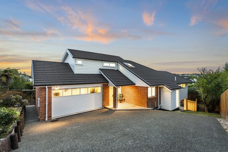 2/37 Woodlands Crescent, Browns Bay, Auckland - Carousel 2