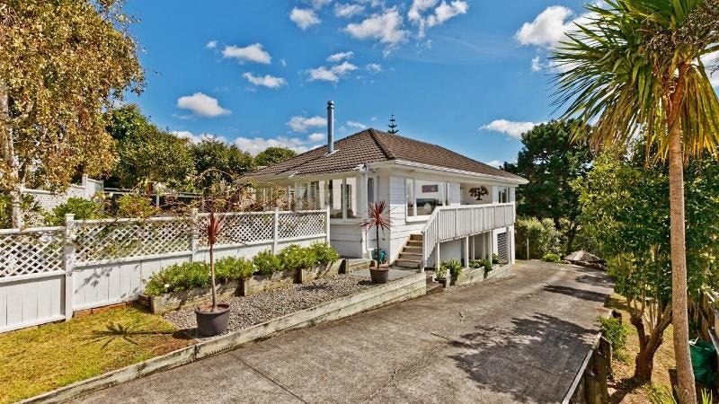 121 Stredwick Drive, Torbay, Auckland - Carousel 1