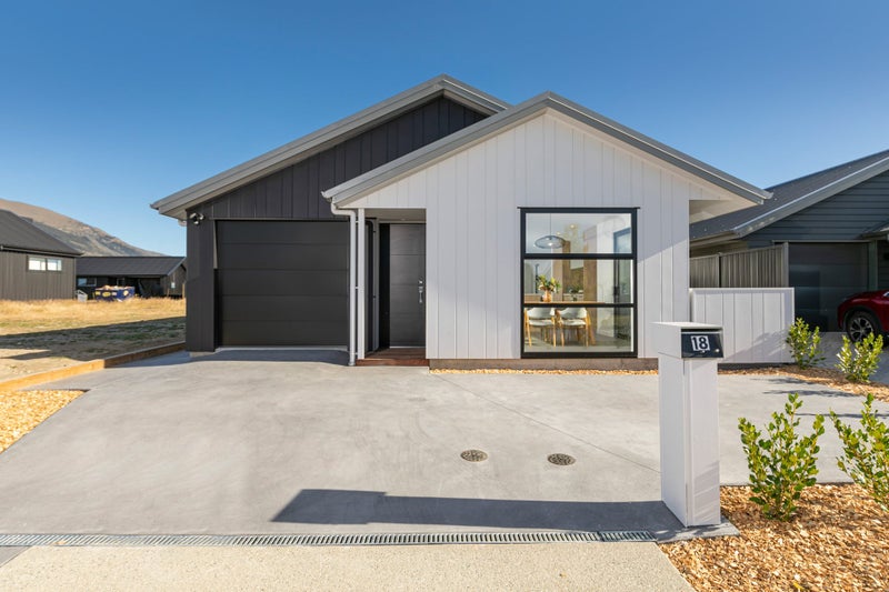 18 Riley Street, LAKE HAWEA - Carousel 1