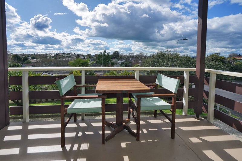 8 Russleigh Drive, Dinsdale, Hamilton - Carousel 2