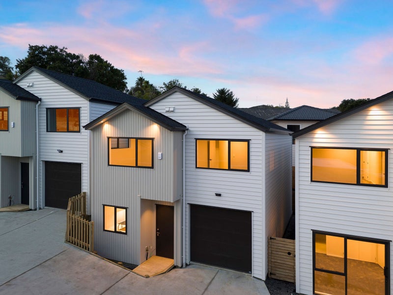 5B Topliss Drive, Northcross, Auckland - Carousel 2