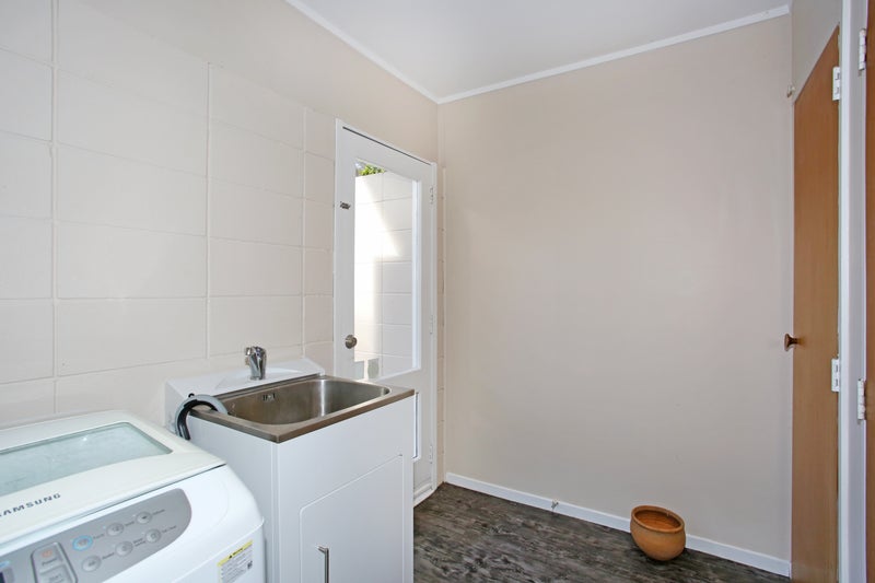 2/52 Ray Small Drive, Pahurehure, Papakura - Carousel 18