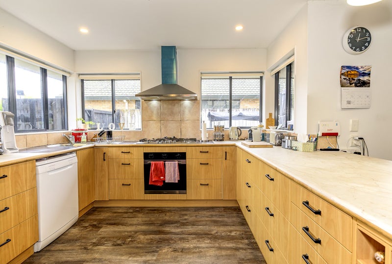 26 Cranbrook Place, Rototuna North, Hamilton - Carousel 2