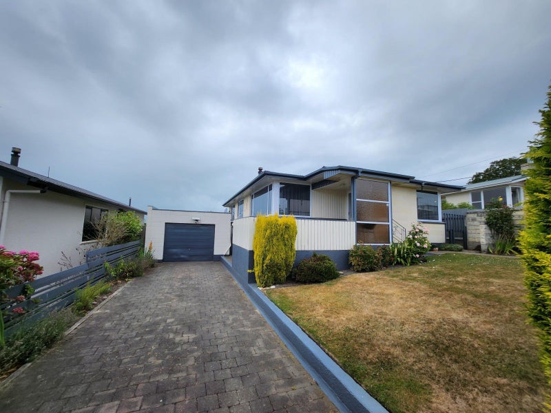 9 Arrow Crescent, Holmes Hill, Oamaru - Carousel 2
