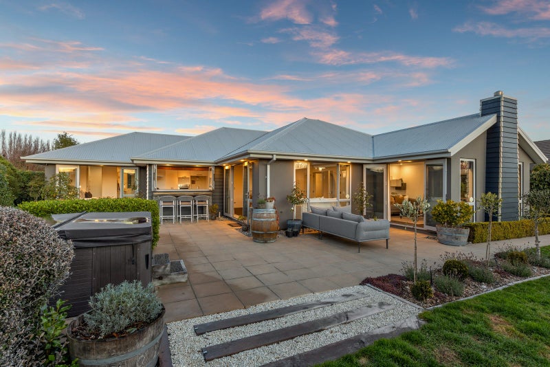 19 Mistral Road, Northwood, Christchurch - Carousel 1