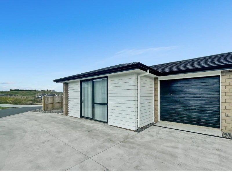 19 Arahi Place, Rototuna North, Hamilton - Carousel 2