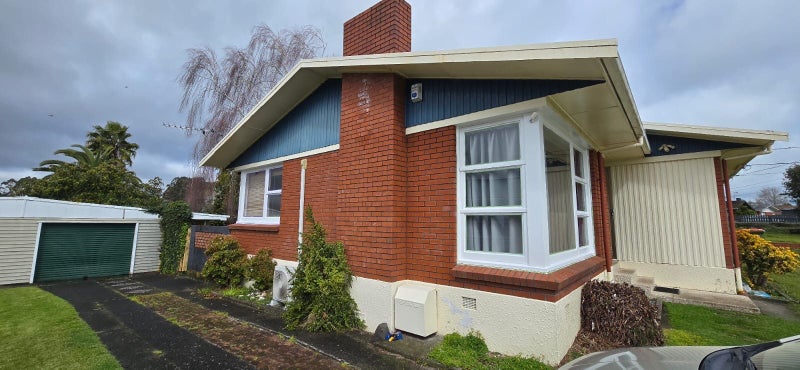 28 Garden Heights Avenue, Glenview, Hamilton - Carousel 2