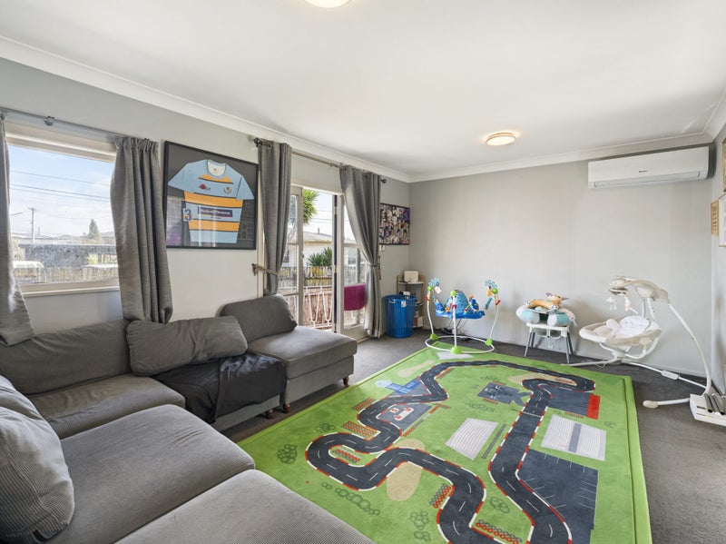 56 Ashlynne Avenue, Papatoetoe, Auckland - Carousel 2