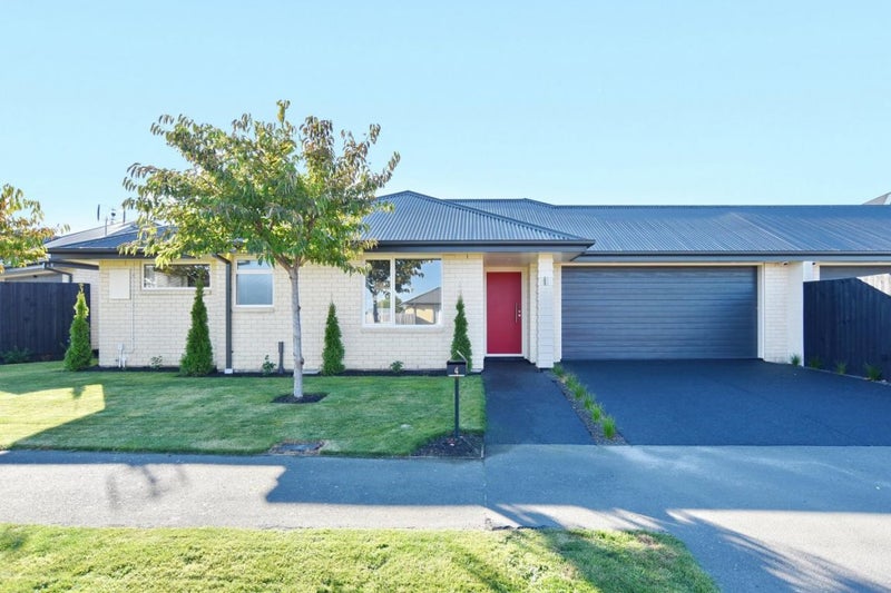 4 Somerville Crescent, Aidanfield, Christchurch - Carousel 1