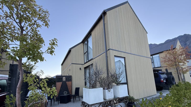9 Boulder Lane, Jacks Point, Queenstown - Carousel 1