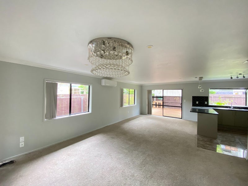 3/6 Menary Street, Papakura, Auckland - Carousel 2