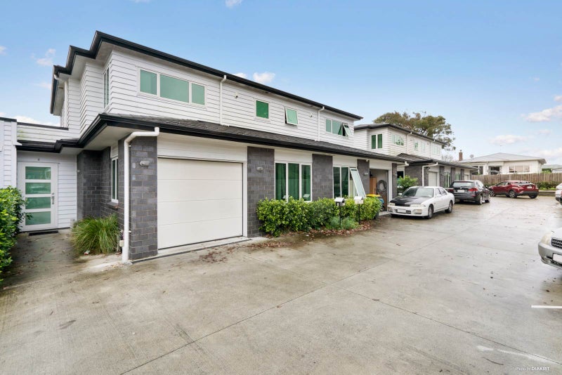 8 Toro Lane, Manurewa, Auckland - Carousel 1