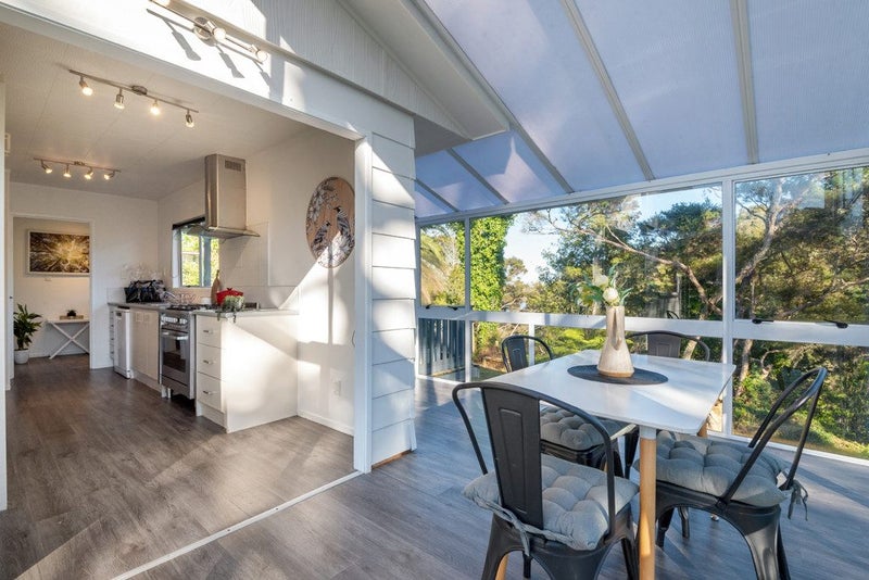 7 Hotspur Place, Bayview, Auckland - Carousel 2