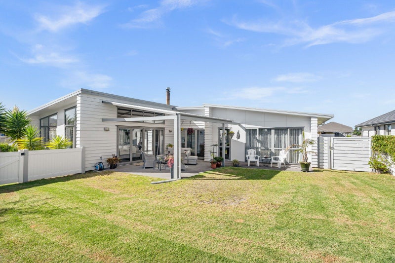 22 Sando Way, One Tree Point - Carousel 1