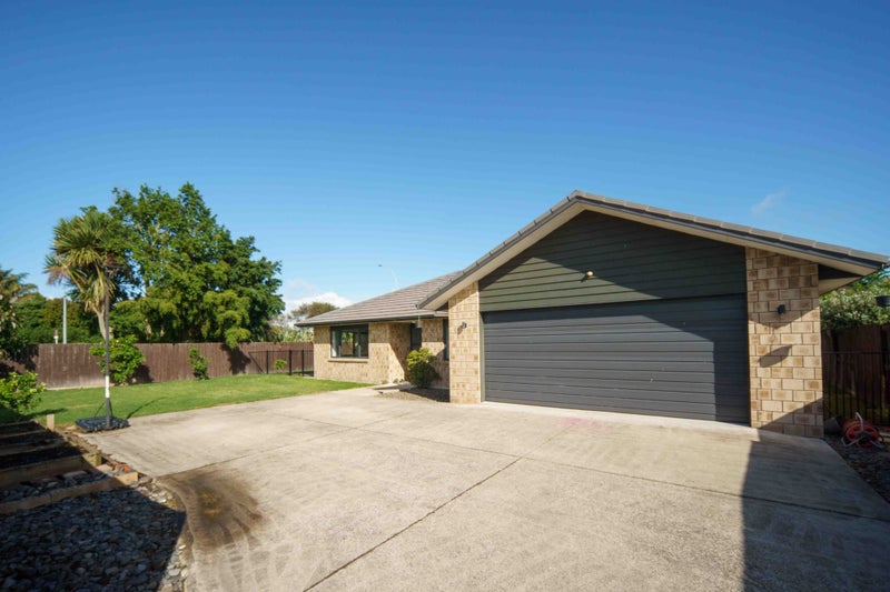 35 Whitney Place, Rototuna North, Hamilton - Carousel 2