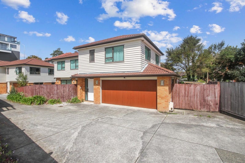 8 St Albans Avenue, Mount Eden, Auckland - Carousel 1