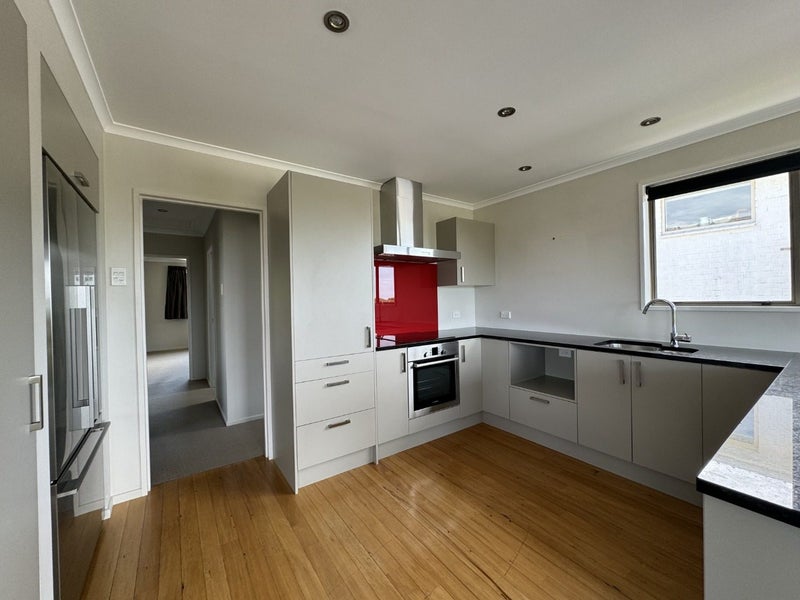 1004 Brighton Road, Brighton, Dunedin - Carousel 2