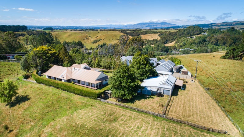124 Pahiatua Aokautere Road, Palmerston North - Carousel 1