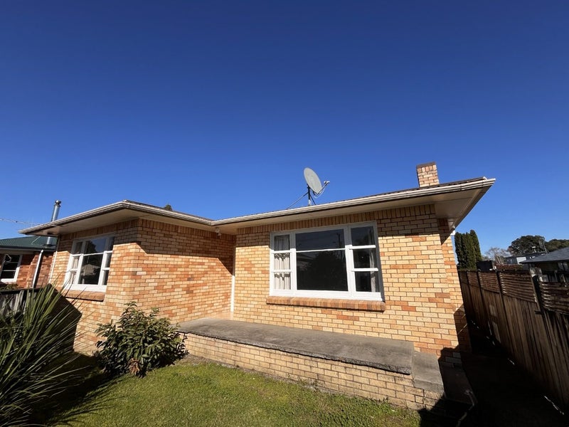 101 Silverdale Road, Silverdale, Hamilton - Carousel 1