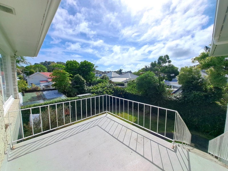 8/16 Queens Parade, Devonport, Auckland - Carousel 1