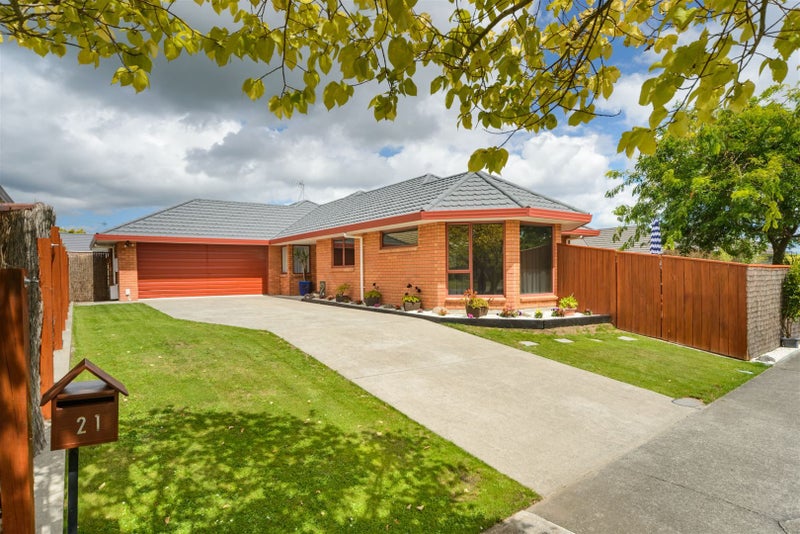 21 Parnell Heights Drive, Kelvin Grove, Palmerston North - Carousel 2