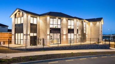 8 Teitei Rise, Flat Bush, Auckland - Carousel 1