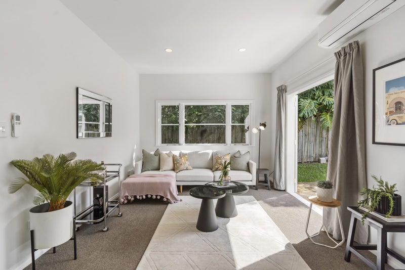 25A Western Springs Road, Morningside, Auckland - Carousel 2