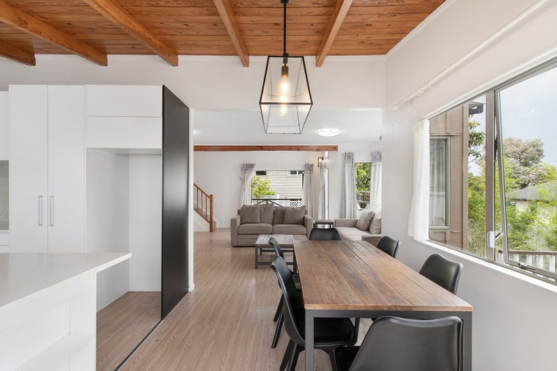 968A East Coast Road, Northcross, Auckland - Carousel 2