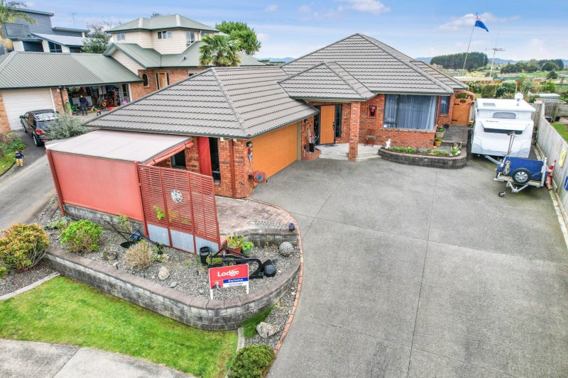 19 Southworth Place, Grandview Heights, Hamilton - Carousel 2