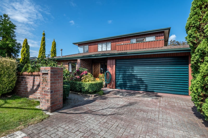 26 Burbank Crescent, Churton Park, Wellington - Carousel 1
