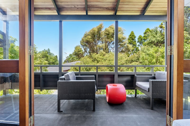 15 Portsea Place, Chatswood, Auckland - Carousel 35